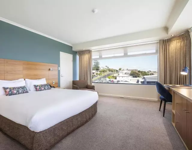 Nightelier Devonport Gateway Hotel