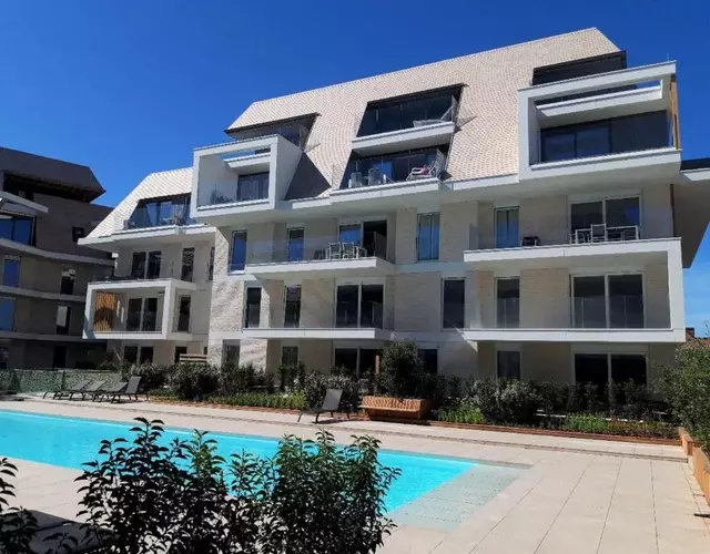 Huswell - Family-friendly apartment in Nieuwpoort with shared summer pool