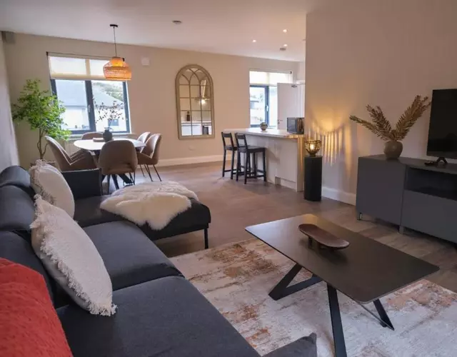 Riverside Dingle - Luxury Apt 3