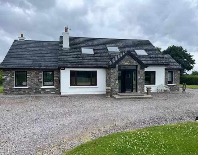 Rossbeigh Luxury Escape
