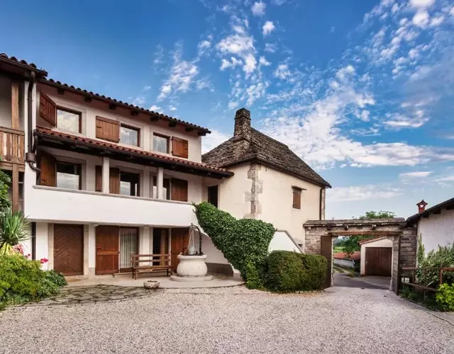 Hiša Orel (Orel House)