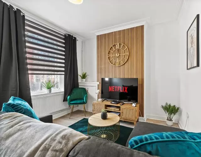 Sophisticated 2 bed in Doncaster sleeps 6!