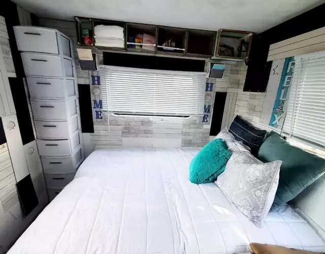 Camper Apt DE Sleeps 3