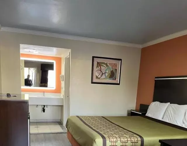 Rivera Inn & Suites Motel