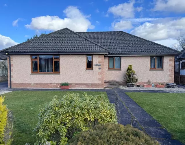 Oaklyn,Highland Village of Beauly, Quiet Neighbourhood, One Bed, Min 5 nights