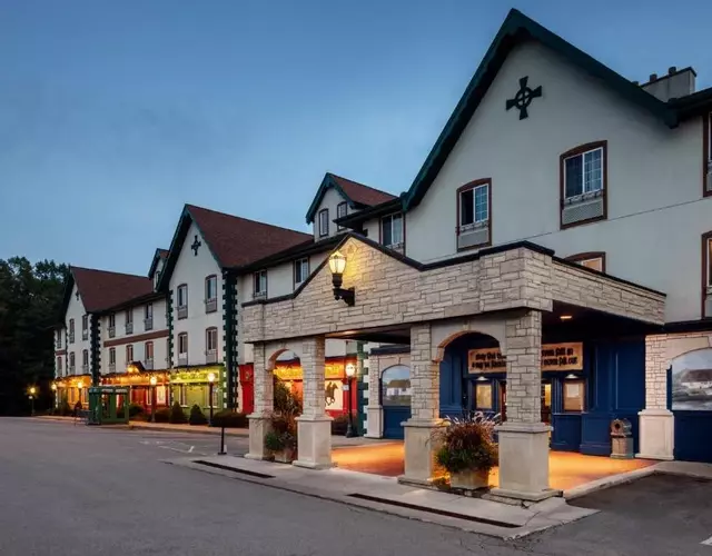 Irish Cottage Inn & Suites