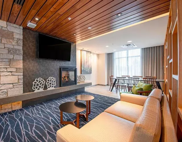 Fairfield Inn & Suites By Marriott Duluth Waterfront