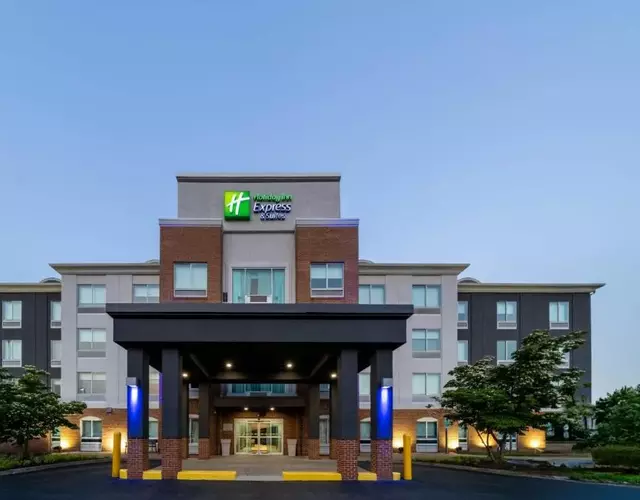 Holiday Inn Express Hotel & Suites Woodbridge by IHG