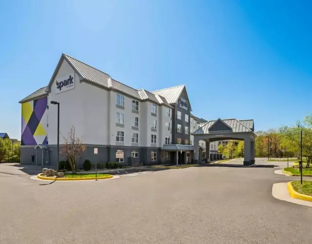 Spark By Hilton Woodbridge
