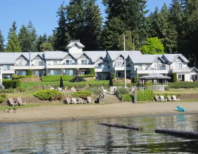 Lakefront Suite on Shawnigan Lake