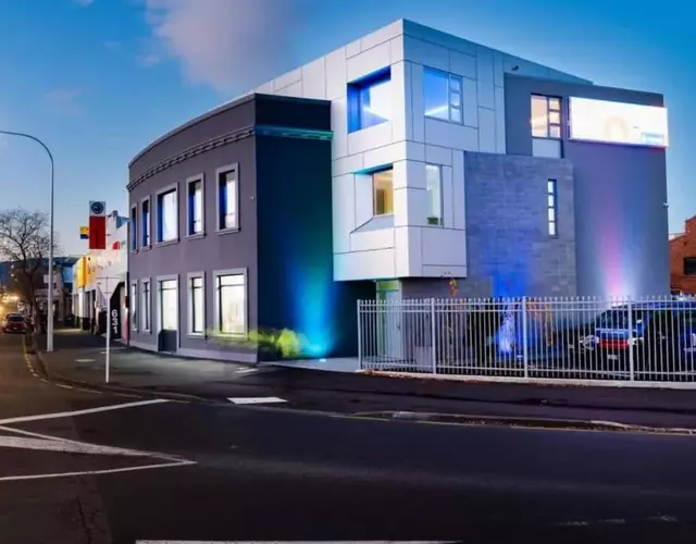 Futuristic Accommodation - Central Dunedin