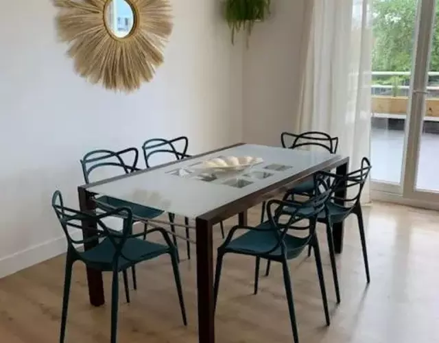 Au 154 Bis - Joli Appartement avec Grande Terrasse et proche de la plage à Malo