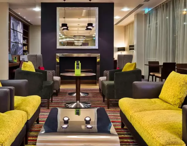 Hampton by Hilton Luton Airport