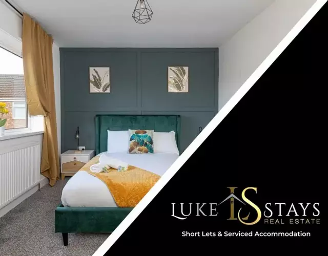 Luke Stays - Gray Ave