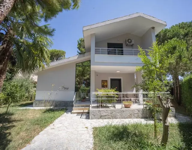 "Blue Bay Villa" at Gjiri Lalzit, Lalzi Bay, Lura 1