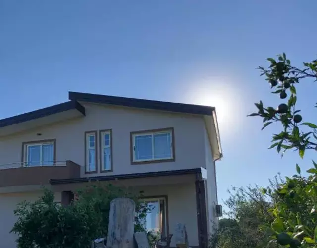 Sunnyside Villa