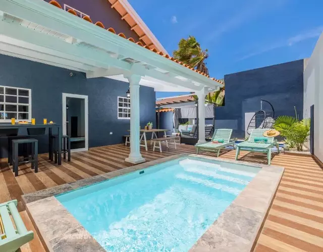 Casa Sol Stylish 4 BR Villa with Private Pool
