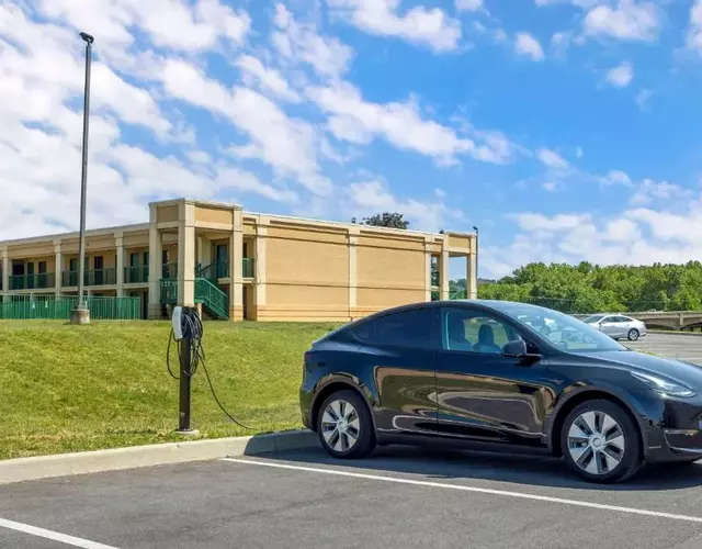 MainStay Suites North - Central York