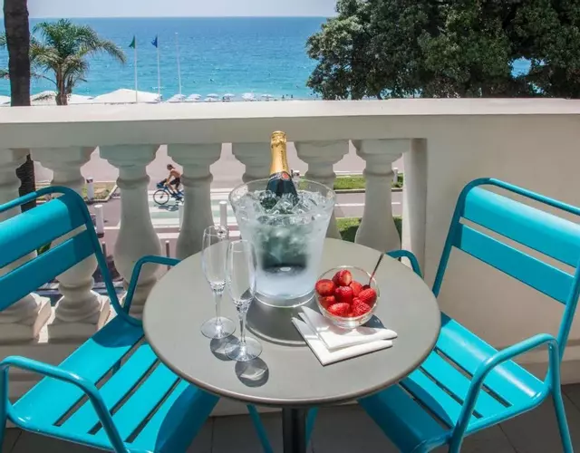 Mercure Nice Marché Aux Fleurs