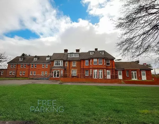 Trivelles Gatwick Hotel & airport Parking