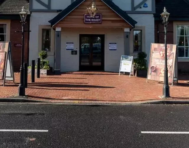 Toby Carvery Strathclyde, M74 J6 by Innkeeper's Collection