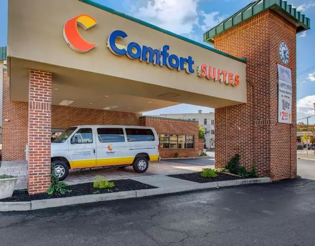 Comfort Suites Bethlehem Near Lehigh University and LVI Airport