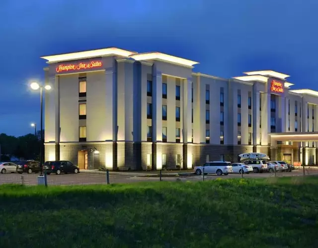 Hampton Inn & Suites Chippewa Falls
