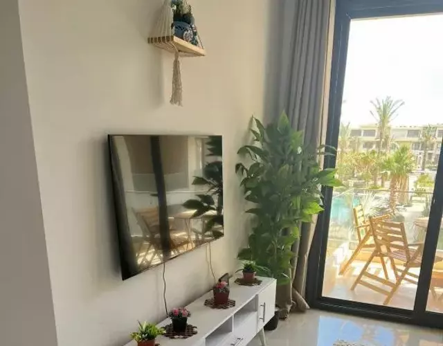 Cozy studio in G cribs