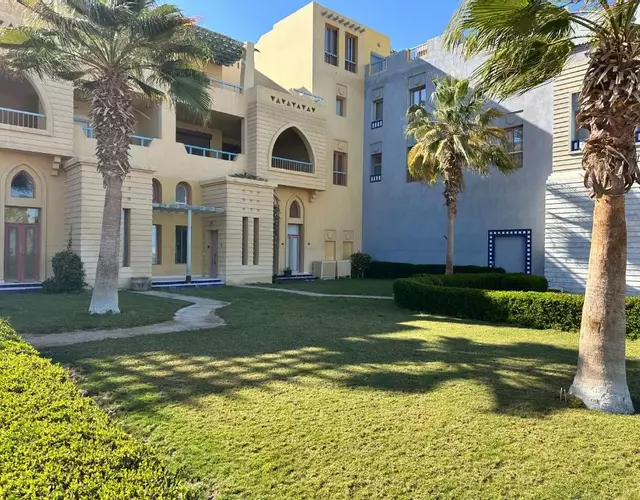 Marina Beach Front 3 Br Duplex