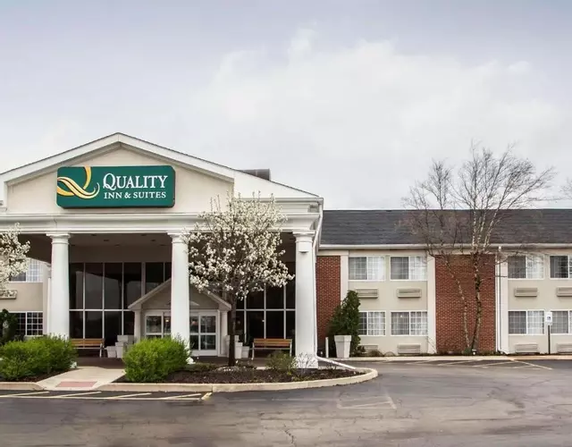 Quality Inn & Suites St Charles -West Chicago