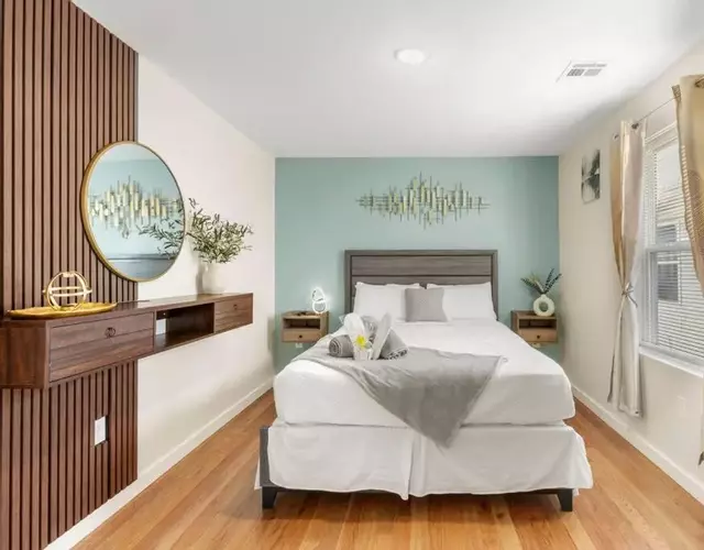 Luxury Gated home near NYC and EWR with free Parking