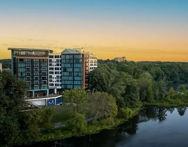 Merriweather Lakehouse Hotel, Autograph Collection