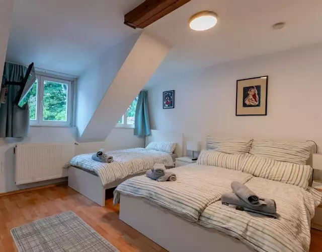 Cosy Old Studio at Schlosspark