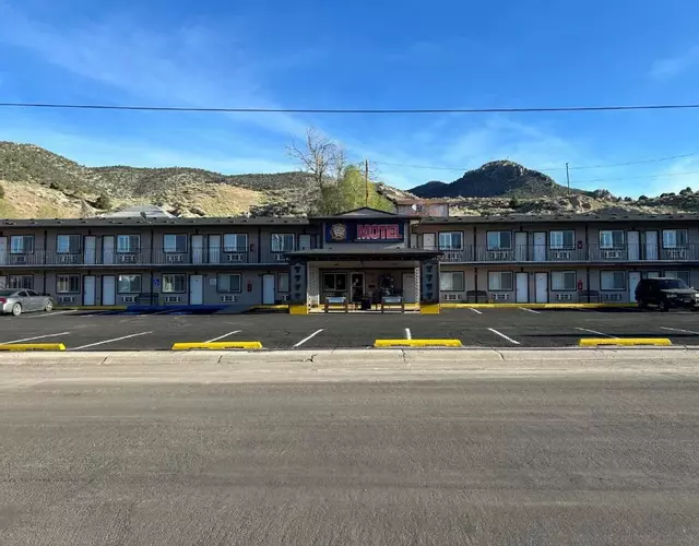 Four Sevens Motel