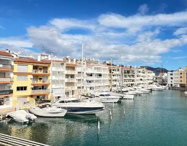 Apartamento B Frente al Canal con Terraza