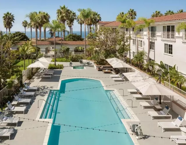 Hilton Garden Inn Carlsbad Beach