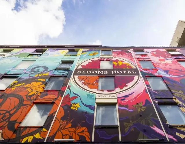 Blooms Hotel
