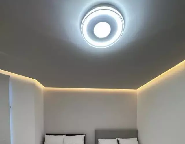 AMD Hotel Wallington SM6