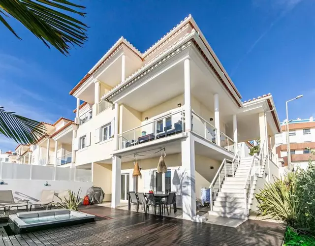 Vibing & Liming Ericeira