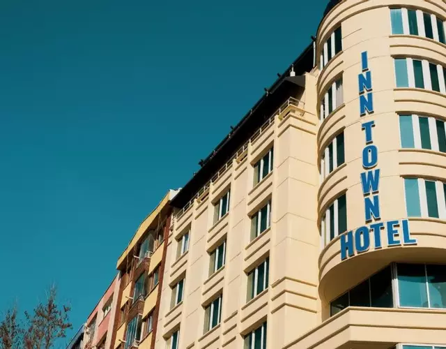 INN TOWN HOTEL