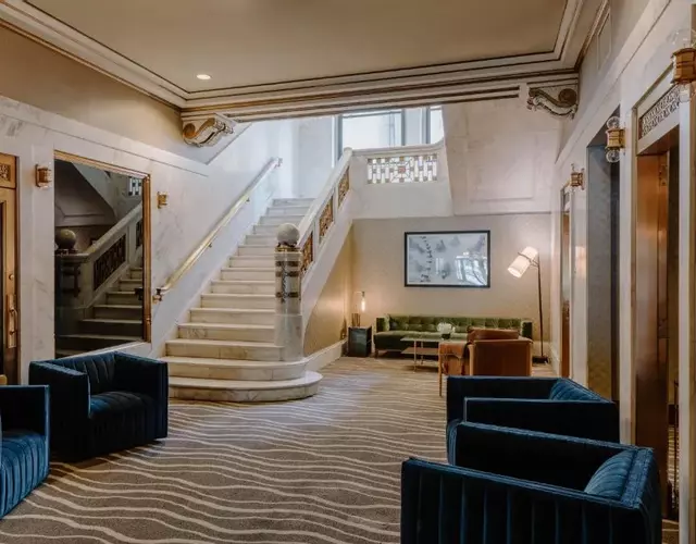 River Hotel