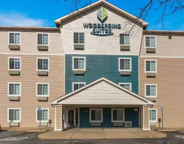 WoodSpring Suites Evansville