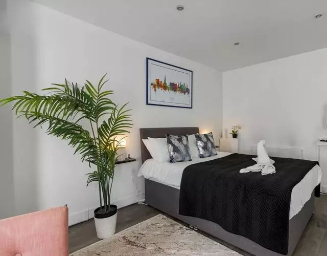 City Centre Studio Apartments - Stoop Apartment - Short Stays UK Ltd