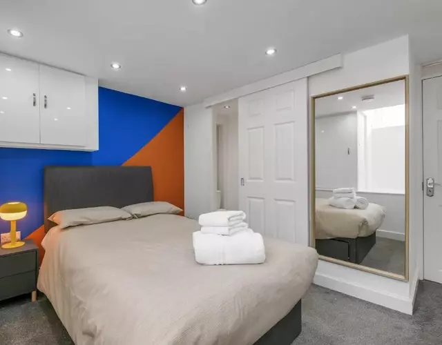Sheffield 1-Bed Flat by Parks, Trails & Woodland