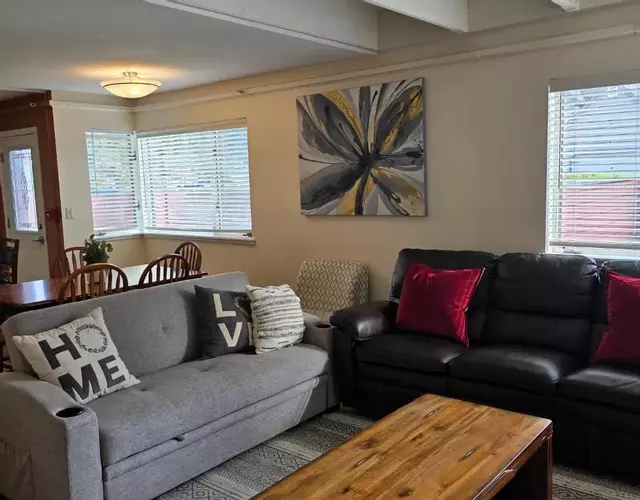 Sleeps 16 under Aurora