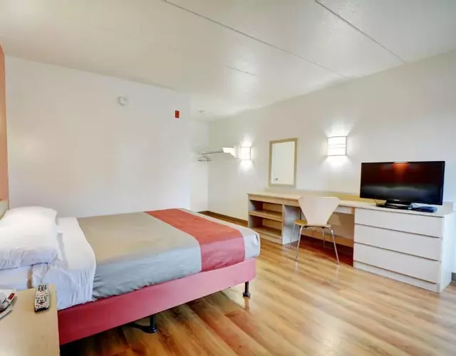 Motel 6-Seekonk, MA - Providence East