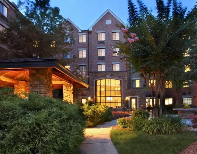 Staybridge Suites Tysons - McLean by IHG