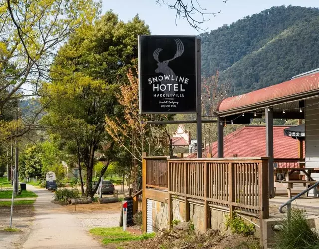 The Harrietville Snowline Hotel