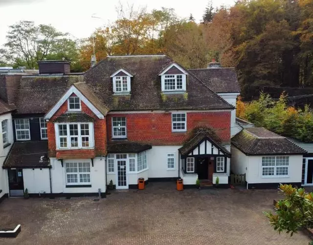 Royal Swan, Ashley Manor - B&B