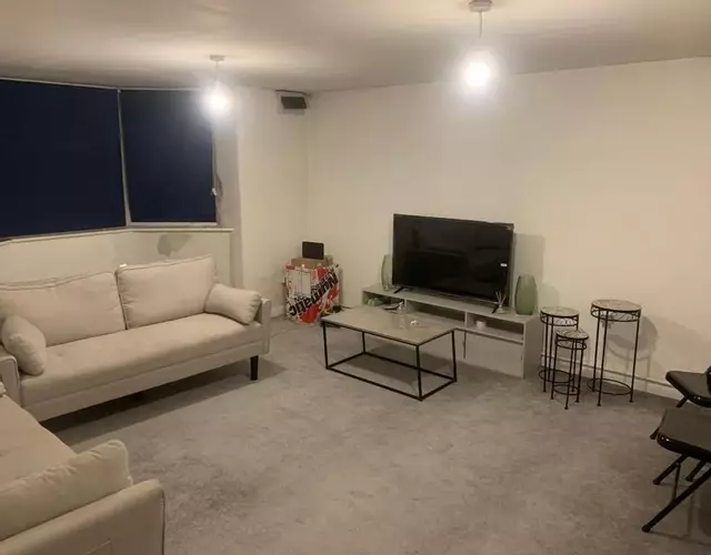 Modern Cozy Apartment in the Heart of Aldershot